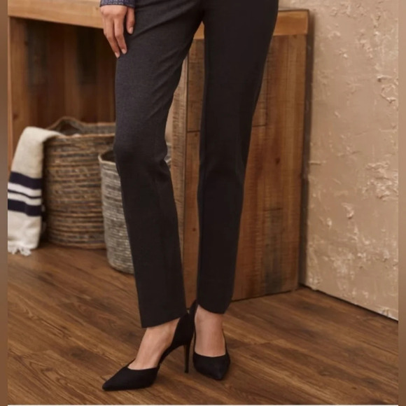 Laura Petite Straight  Leg Pull-On Pants with Contrast Trim - Picture 2 of 10
